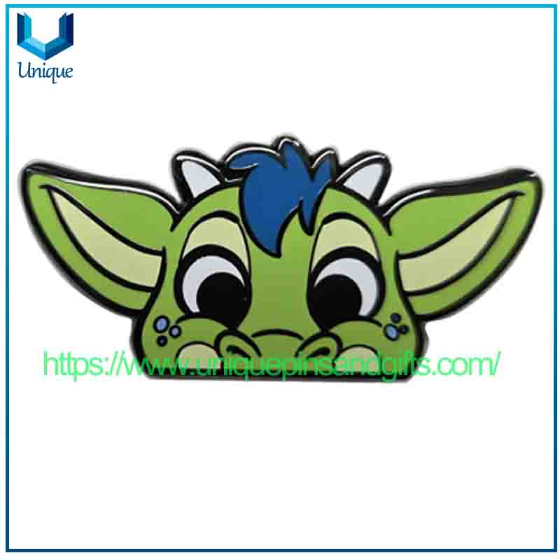 Geometric Cartoon Pig Enamel Pin Badge with Colorful Printing for School Promotion Children