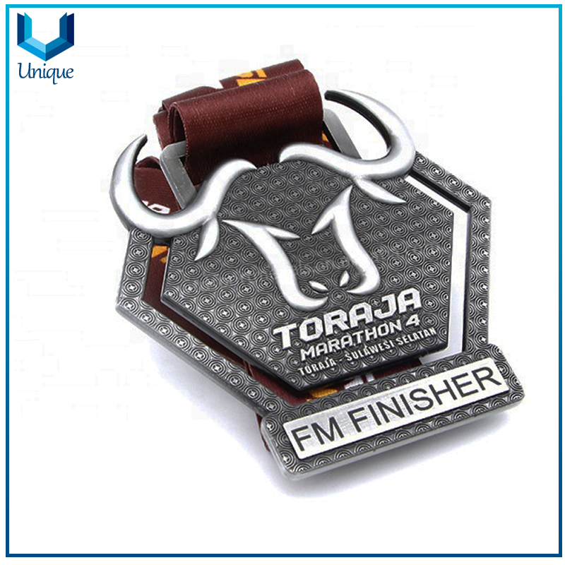 3D Marathon Finisher Medal in 3D, Award Medal in Antique Silver, Racing Souvenir Medal