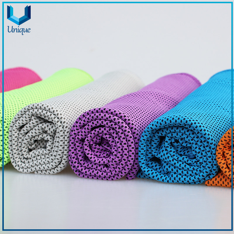 Wholesale Customized Absorbent Soft Two Tone Cooling Towel, Sport Golf Towel for Promotional Gifts