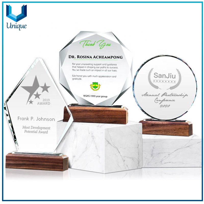 Customize Crystal Trophy Factory, Military Honor Trophy in Crystal with Customize Logo, Wholesale Award K9 Crystal Trophy Cup for Souvenir Gifts