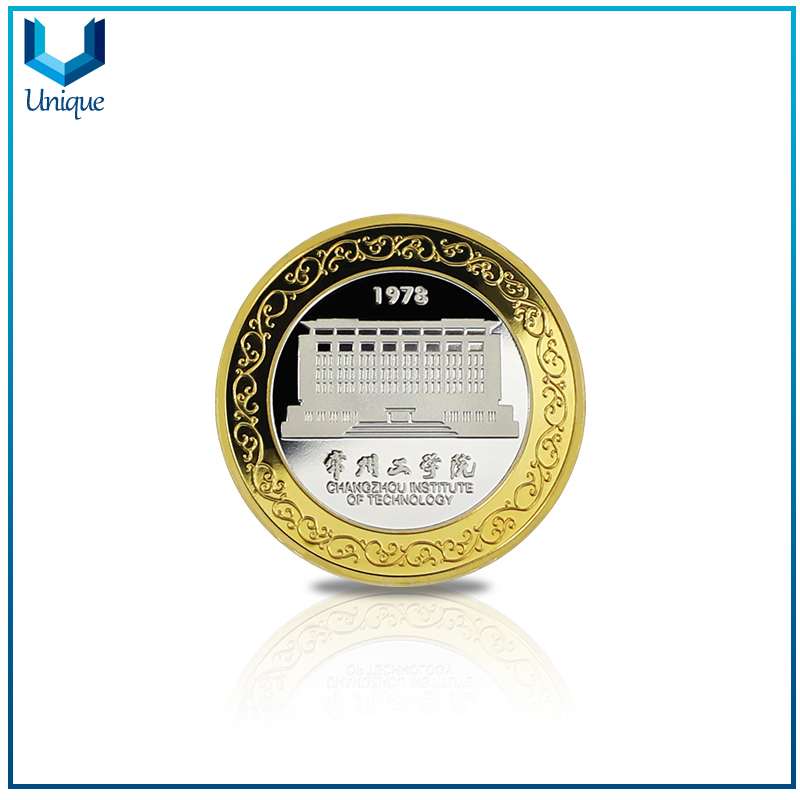China Metal Challenge Coin Customize, Gold Plating Mirror finishing Mint Coin for Souvneir Gifts, Die Struck Iron /Copper Commemorative Coin for Honor Award Gifts