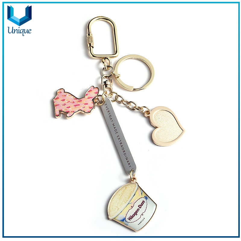 Factory Wholesale Fashion Golf Metal Keychain with Saffiano Leather Decoration, Supler Quality Metal keychain Customize with Emboss Logo for Decoration gifts