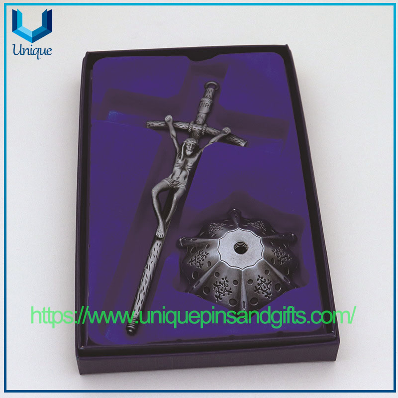 Customized 3D Zinc Alloy Office Home Decoration Ornaments, Die-cast Electroplated Jesus Cross Pendant Decorations