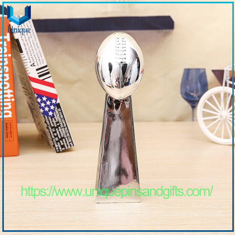 Custom Design Sports Competition Resin Trophy European Gold Plated Sports Super Trophy Study Room Living Room Decoration Rugby Trophy
