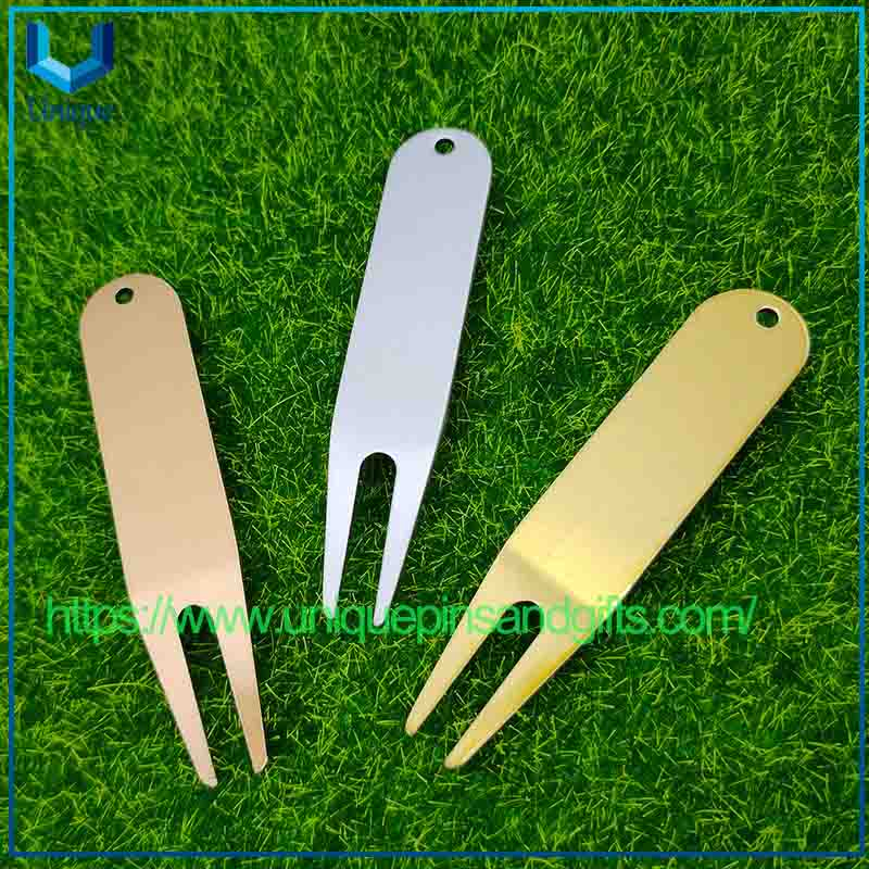 Custom Design Golf Ball Fork Metal Golf Putting Green Fork Golf Grass Repair Tool Blank Logo Golf Divot Tool