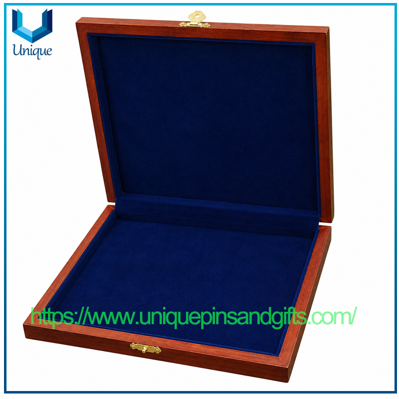 Military Award Honor Medal, Metal Plaque with Wooden Box,Shield Plaque