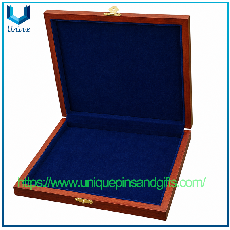 Military Award Honor Medal, Metal Plaque with Wooden Box,Shield Plaque