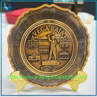 High Relief 3D Landmark Metal Commemorative Plate Custom City Tourism Souvenir Decor Plate With Gold Stand